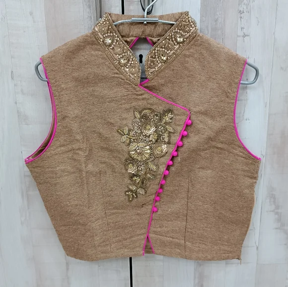 Festive dress - Picture 2 of 9